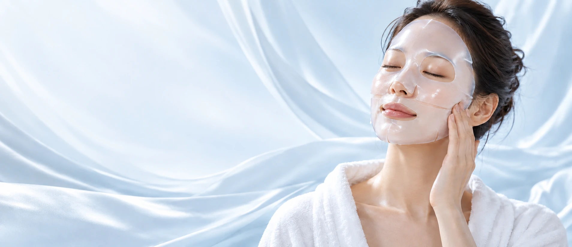 Re:Luz — immagine illustrativa di un rituale skincare con maschera hydrogel